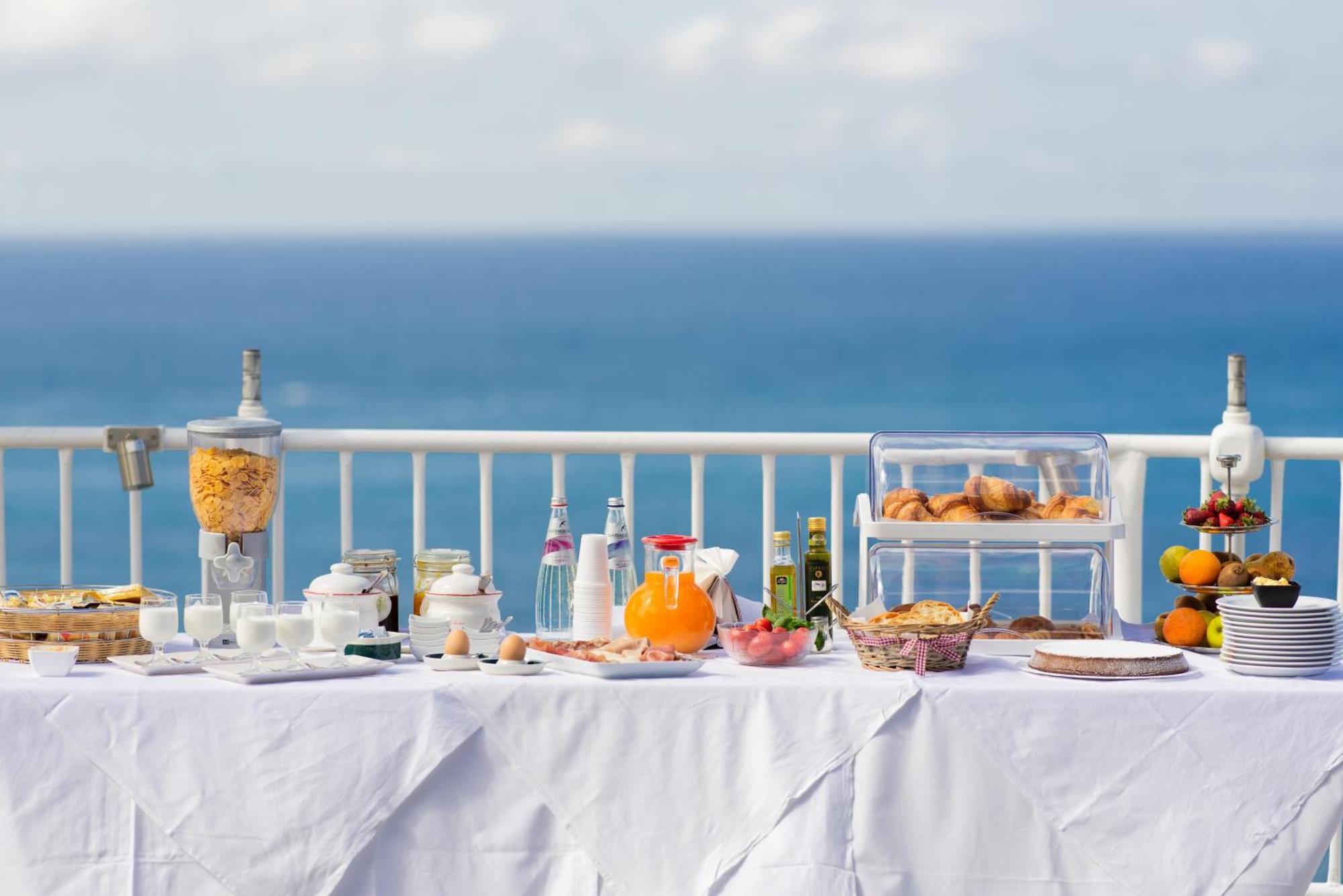 Hotel Villa Sirena Sant'Angelo  Eksteriør billede